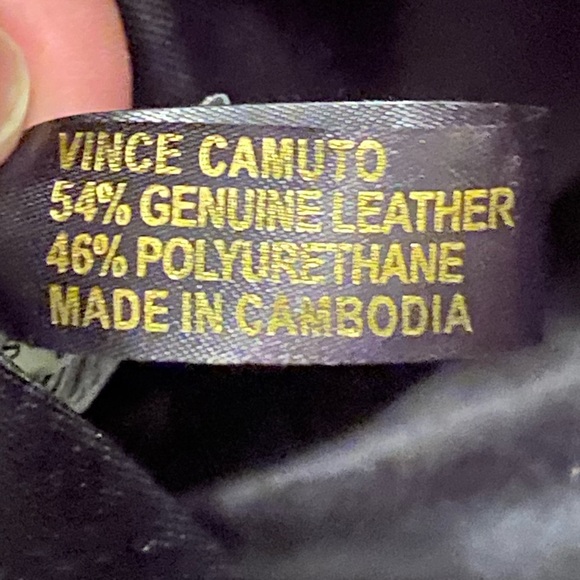 NWOT attached Vince Camuto Marge Tote Crocodile - Picture 6 of 6